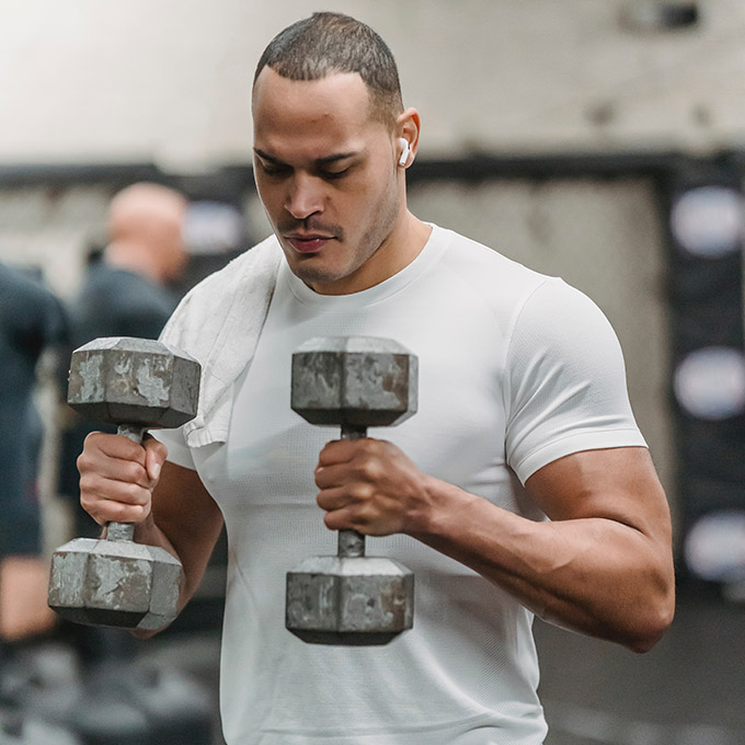 How to choose a yoga suit